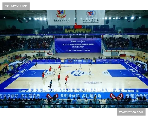 猛龙主场球迷高呼助威，街头派对气氛热烈