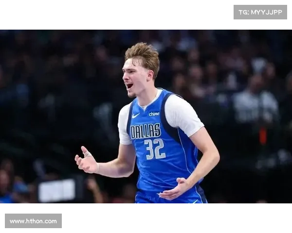 独行侠惜败勇士，弗拉格24分难挽败局